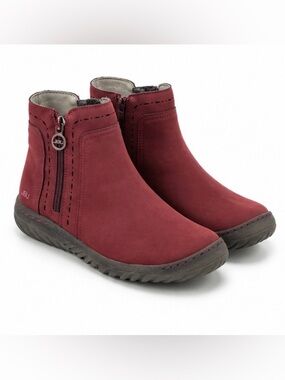 JBU “Juno” Burgundy Ankle Boots – Women’s 9M
